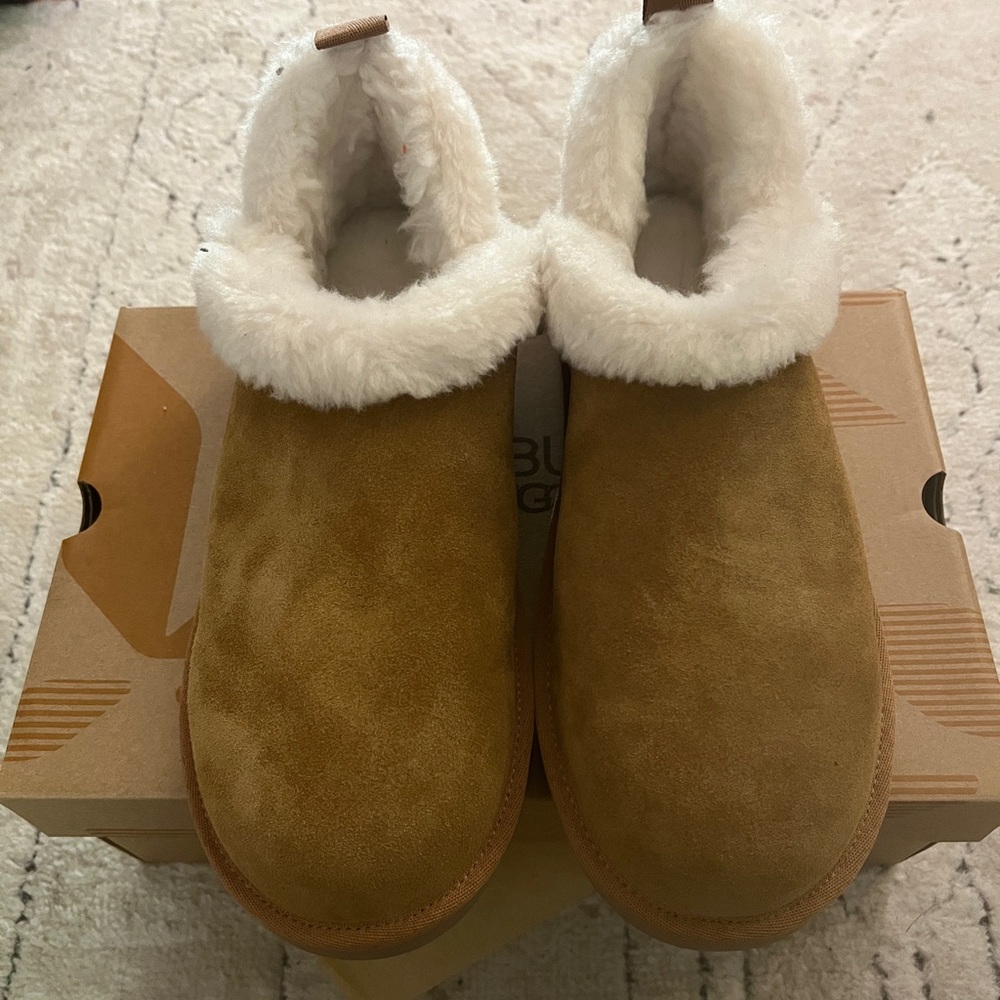 Koolaburra Tan Suede Boots with White Fur